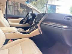 Toyota Alphard Hybrid 2.5L Luxury - ფოტო 9