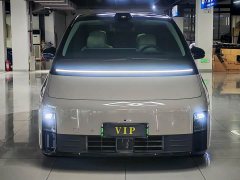Li Auto Li Xiang MEGA Ultra - ფოტო 2