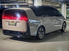 Li Auto Li Xiang MEGA Ultra - ფოტო 4