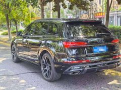 Audi Q7 2024 45 TFSI quattro S line Black Warrior Edition - ფოტო 4