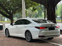 Lexus ES 2022 300h Excellence Edition - ფოტო 4