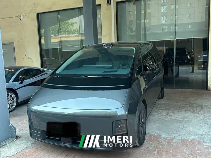 Li Auto Li Xiang MEGA Ultra - ავტომობილი ჩინეთიდან