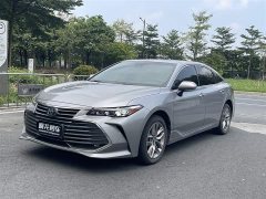 Toyota Avalon 2019 Hybrid 2.5L Luxury National VI - ფოტო 1