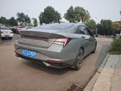 Hyundai Elantra 1.5L CVT Luxury - ფოტო 3
