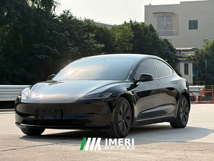 Tesla Model 3 Long Range All-Wheel Drive