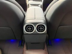 Mercedes-Benz C-Class Facelift C 200 L Sport Edition - ფოტო 14