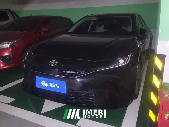 Toyota Camry Dual-Engine 2.0HGVP Luxury Edition - ავტომობილი ჩინეთიდან