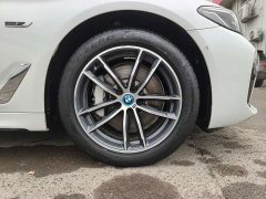 BMW 5 Series New Energy 2022 535Le M Sport Package - ფოტო 16