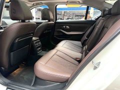 BMW 3 Series 320Li M Sport Package - ფოტო 8