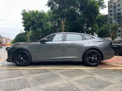 Changan UNI-V 1.5T Premium - ფოტო 7