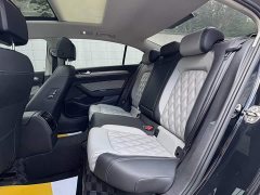 Volkswagen Magotan 2 Million Units Commemorative Edition 330TSI DSG Leading Version - ფოტო 3
