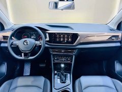 Volkswagen Touareg 280TSI FWD Luxury - ფოტო 11