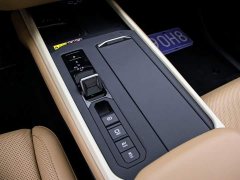 Lexus ES 300h - ფოტო 10