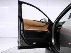 Lexus ES 300h - ფოტო 12