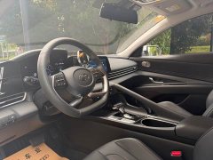 Hyundai Elantra 2022 1.5L CVT Luxury - ფოტო 6