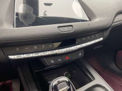 Cadillac XT4 28T FWD Luxury - ფოტო 17