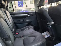 Toyota Highlander 2022 Hybrid 2.5L AWD Premium 7-Seater - ფოტო 12