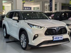 Toyota Highlander 2022 Hybrid 2.5L AWD Premium 7-Seater - ფოტო 3