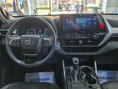 Toyota Highlander 2022 Hybrid 2.5L AWD Premium 7-Seater - ფოტო 9