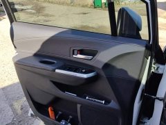 Toyota Sienna 2021 2.5L Hybrid Premium Edition - ფოტო 7