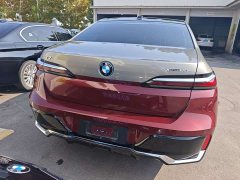 BMW i7 xDrive60L M Sport Package - ფოტო 12