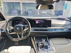 BMW i7 xDrive60L M Sport Package - ფოტო 9