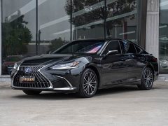 Lexus ES 300h Premium Edition - ფოტო 1