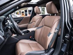 Lexus ES 300h Premium Edition - ფოტო 11