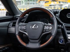 Lexus ES 300h Premium Edition - ფოტო 14