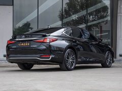 Lexus ES 300h Premium Edition - ფოტო 4