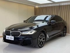 BMW 5 Series 530Li Luxury M Sport Package - ფოტო 1