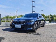 BMW 5 Series 530Li Premier M Sport Package - ფოტო 1