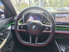 BMW 5 Series 530Li Premier M Sport Package - ფოტო 19