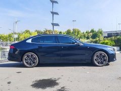 BMW 5 Series 530Li Premier M Sport Package - ფოტო 4