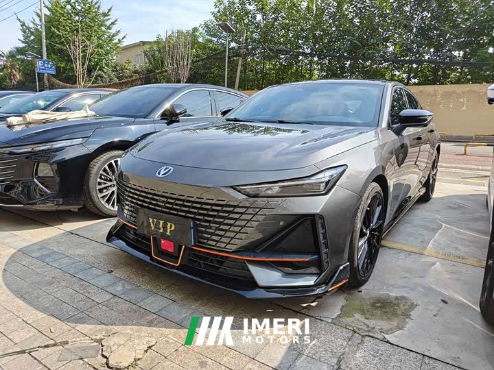 Changan UNI-V 1.5T Premium Sport