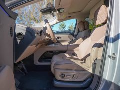Li Auto i8 Standard Edition - ფოტო 13