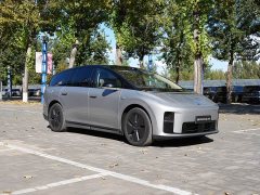 Li Auto i8 Standard Edition - ფოტო 3