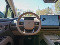 Li Auto i8 Standard Edition - ფოტო 9