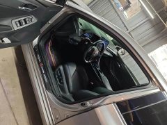 Toyota Avalon 2.0L XLE Premium Edition - ფოტო 4