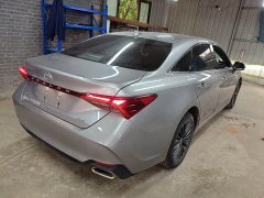 Toyota Avalon 2.0L XLE Premium Edition - ფოტო 6
