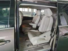Buick GL8 Land Business Class Smart Edition - ფოტო 13