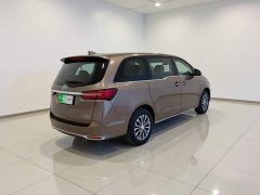 Buick GL8 Land Business Class Smart Edition - ფოტო 4