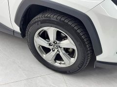 Toyota RAV4 2.0L CVT FWD Fashion Edition - ფოტო 6