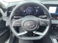 Hyundai Elantra 2022 1.5L CVT Luxury - ფოტო 10