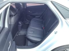Hyundai Elantra 2022 1.5L CVT Luxury - ფოტო 16