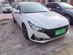 Hyundai Elantra 2022 1.5L CVT Luxury - ფოტო 3
