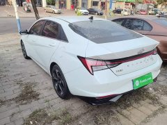 Hyundai Elantra 2022 1.5L CVT Luxury - ფოტო 4