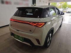 BYD Dolphin 420km Fashion Edition - ფოტო 6