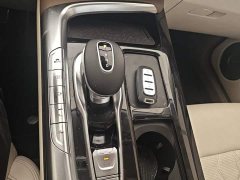 Voyah Lantu FREE Four-Wheel Drive Standard Extended Range Exclusive Luxury Package - ფოტო 13