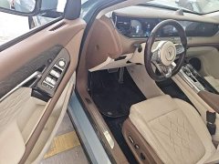 Voyah Lantu FREE Four-Wheel Drive Standard Extended Range Exclusive Luxury Package - ფოტო 15